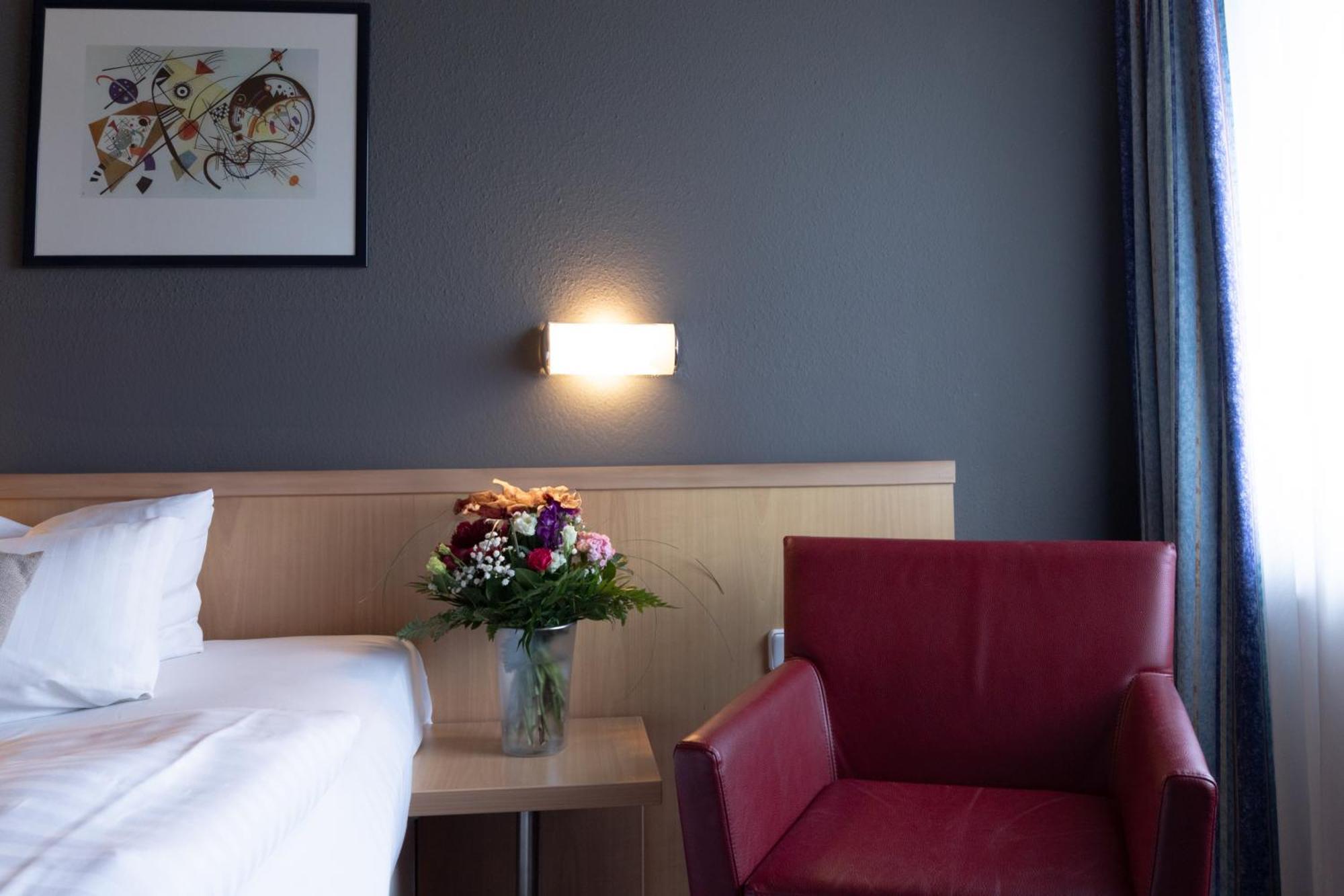 Garner Hotel Cottbus Sued By Ihg Buitenkant foto