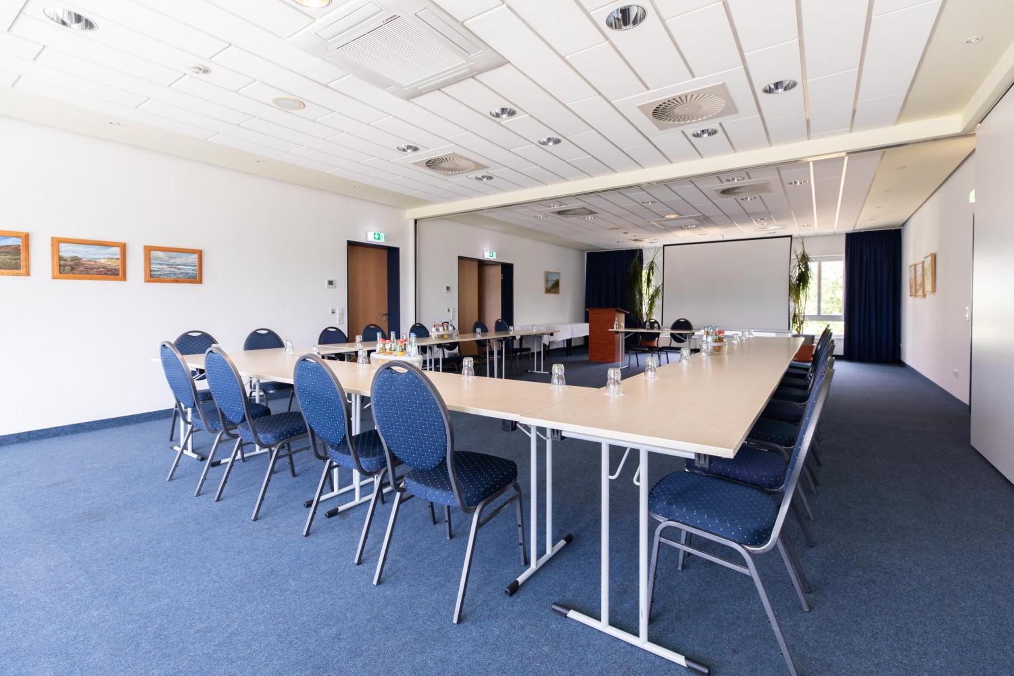 Garner Hotel Cottbus Sued By Ihg Buitenkant foto