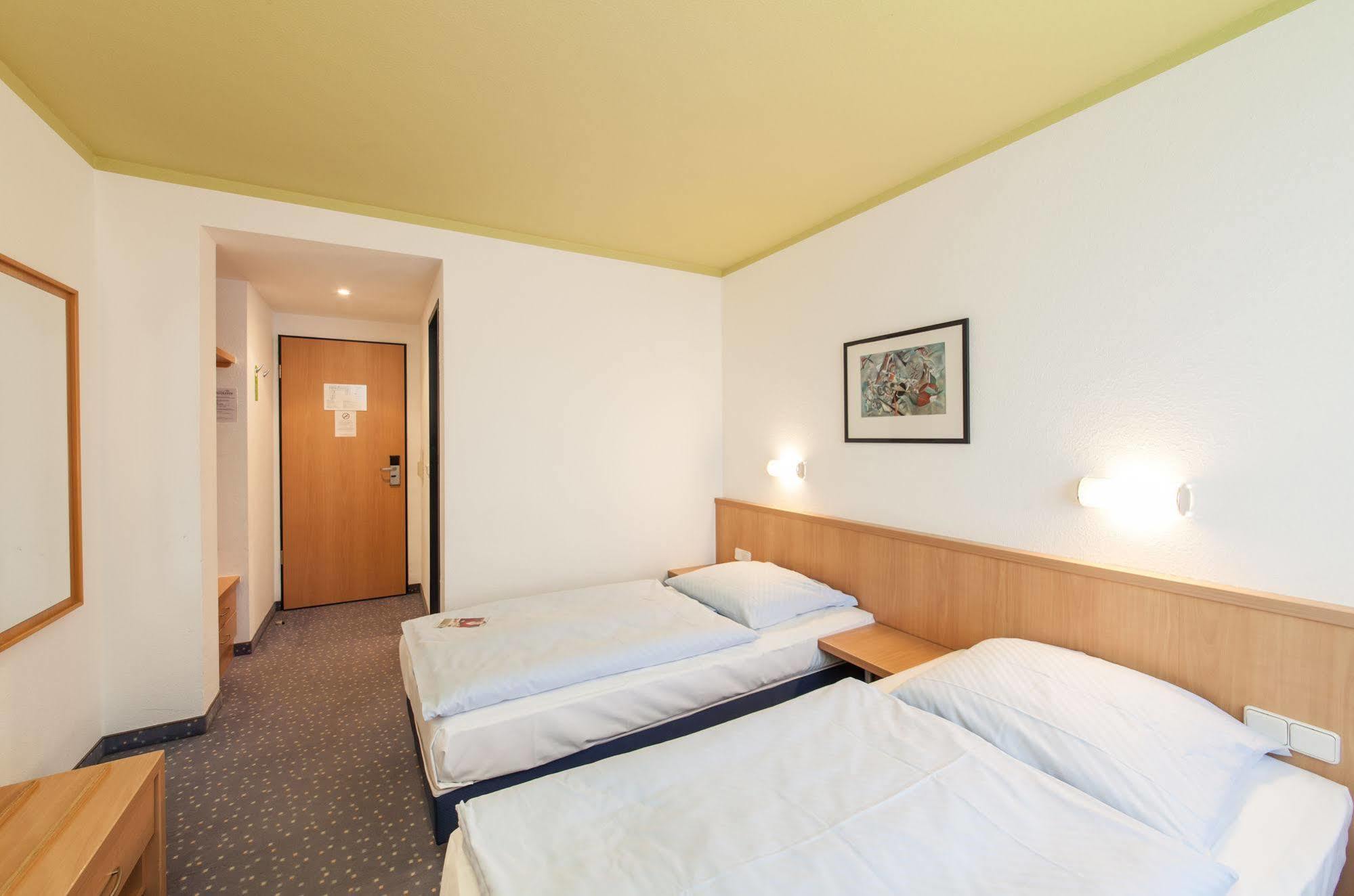 Garner Hotel Cottbus Sued By Ihg Buitenkant foto